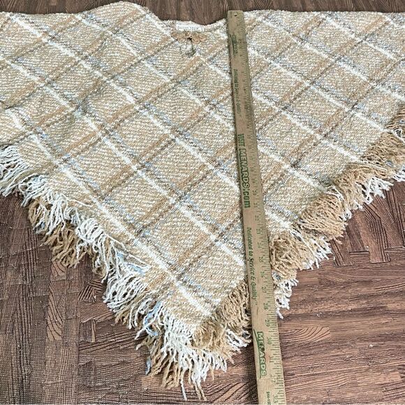 Boyne Valley Weavers Poncho Cape Sweater Ireland Made Fringed Alpaca Plaid OS - Picture 9 of 9